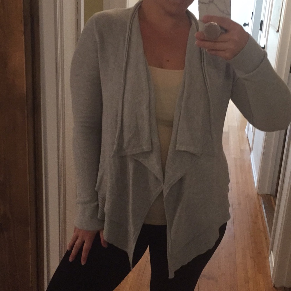 Express sweater - Picture 3 of 3
